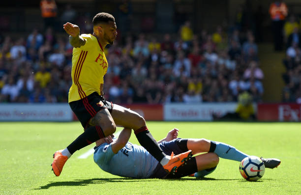 送入洞中 送入洞中